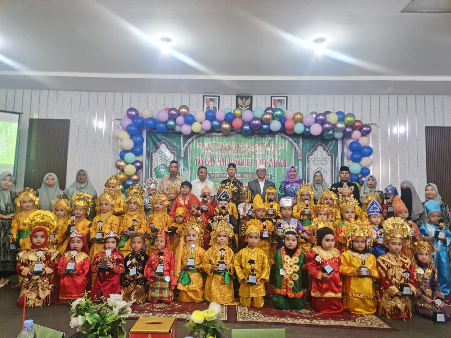 Galeri Raudatul Atfal dan MDTA Hj. Fatimah Ali Gelar Pelepasan  Santri ke IV dan Wisuda 2023/2024