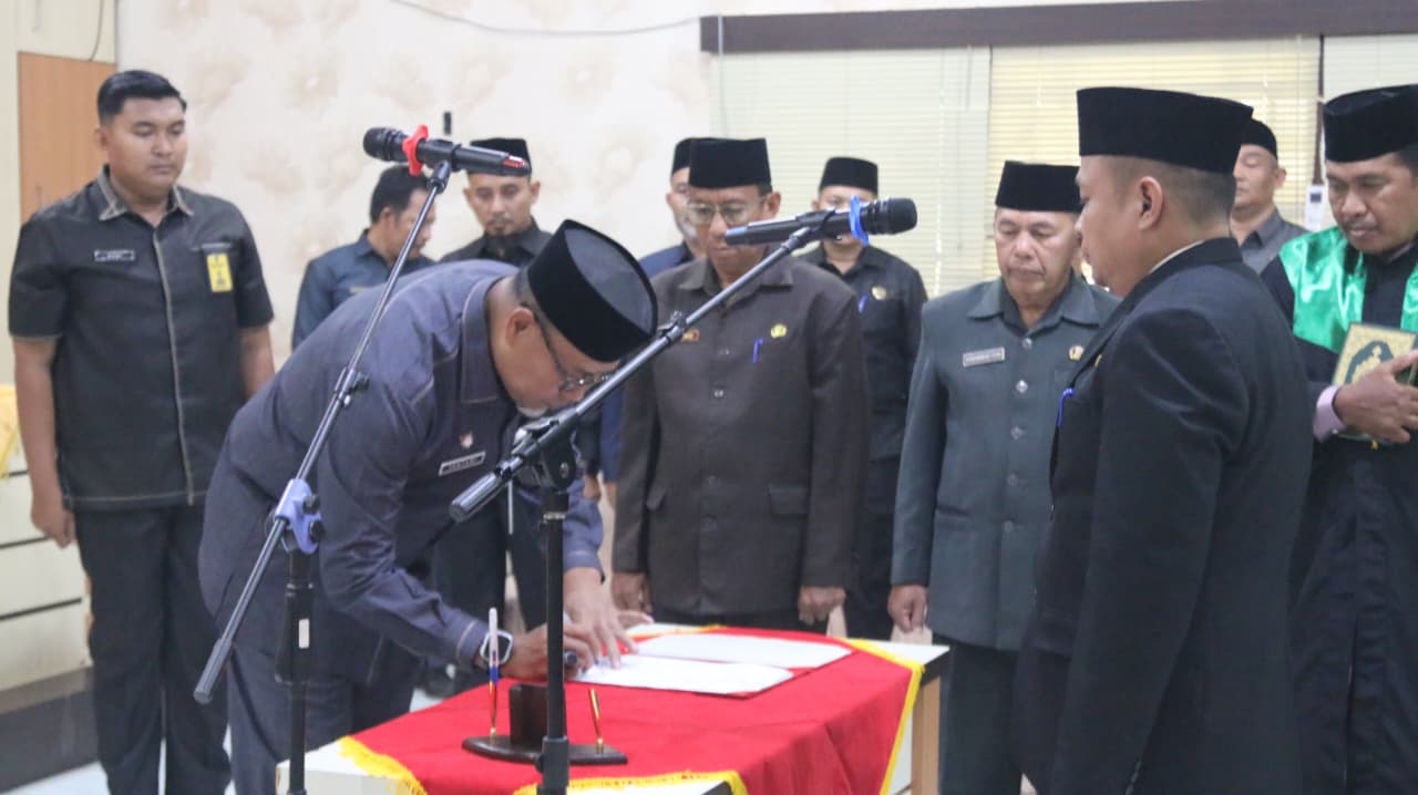 Bupati Inhil Lantik 19 Pejabat Administrator Dan Pengawas, Tekankan Kinerja Dan Integritas ASN